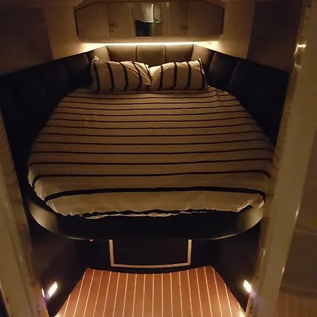 Botel Barcotel Gandía